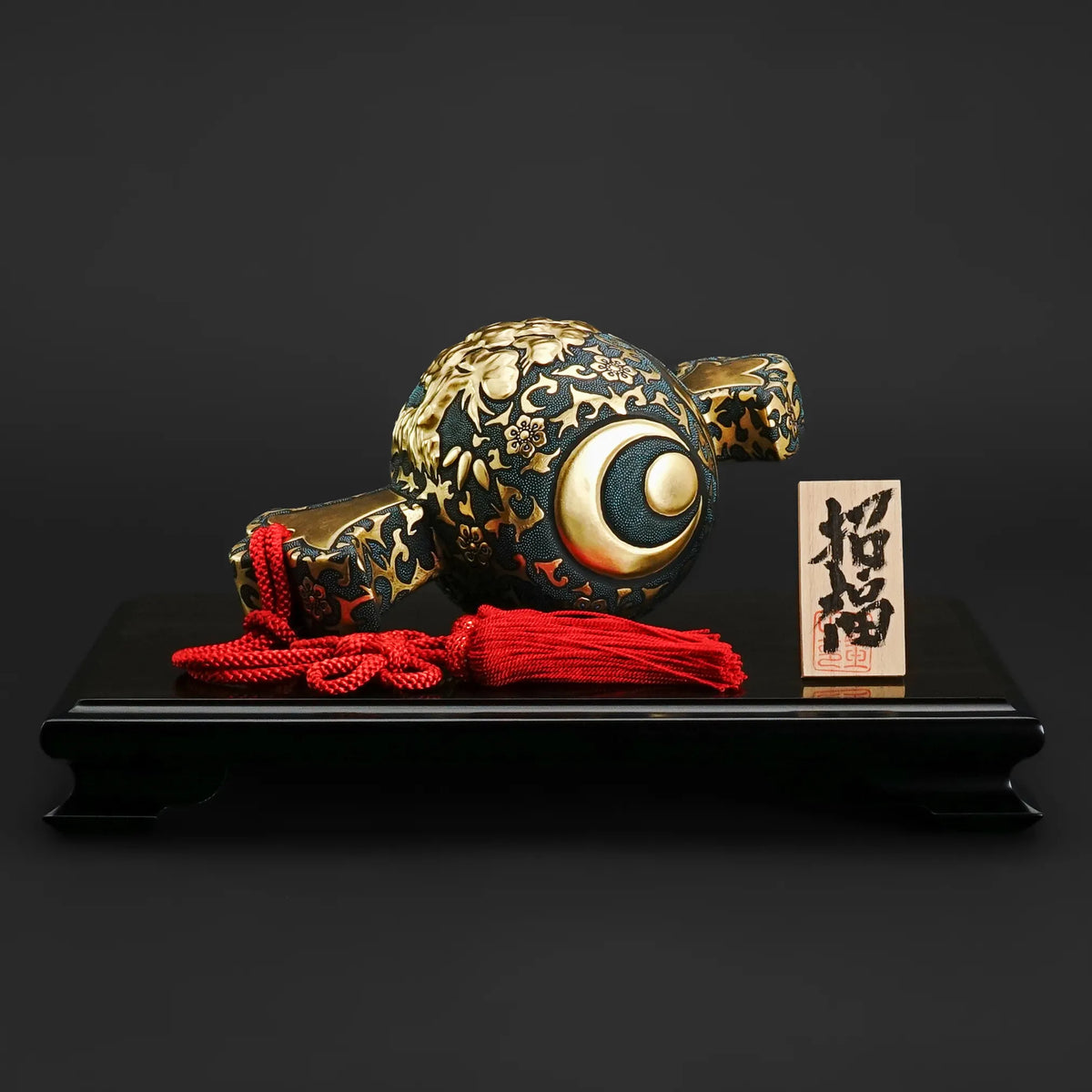 Kutani Ware Ceramic Sculpture "Kozuchi" Lucky Mallet: Morikin Hosoge & Aochibu / Nakada Kingyoku
