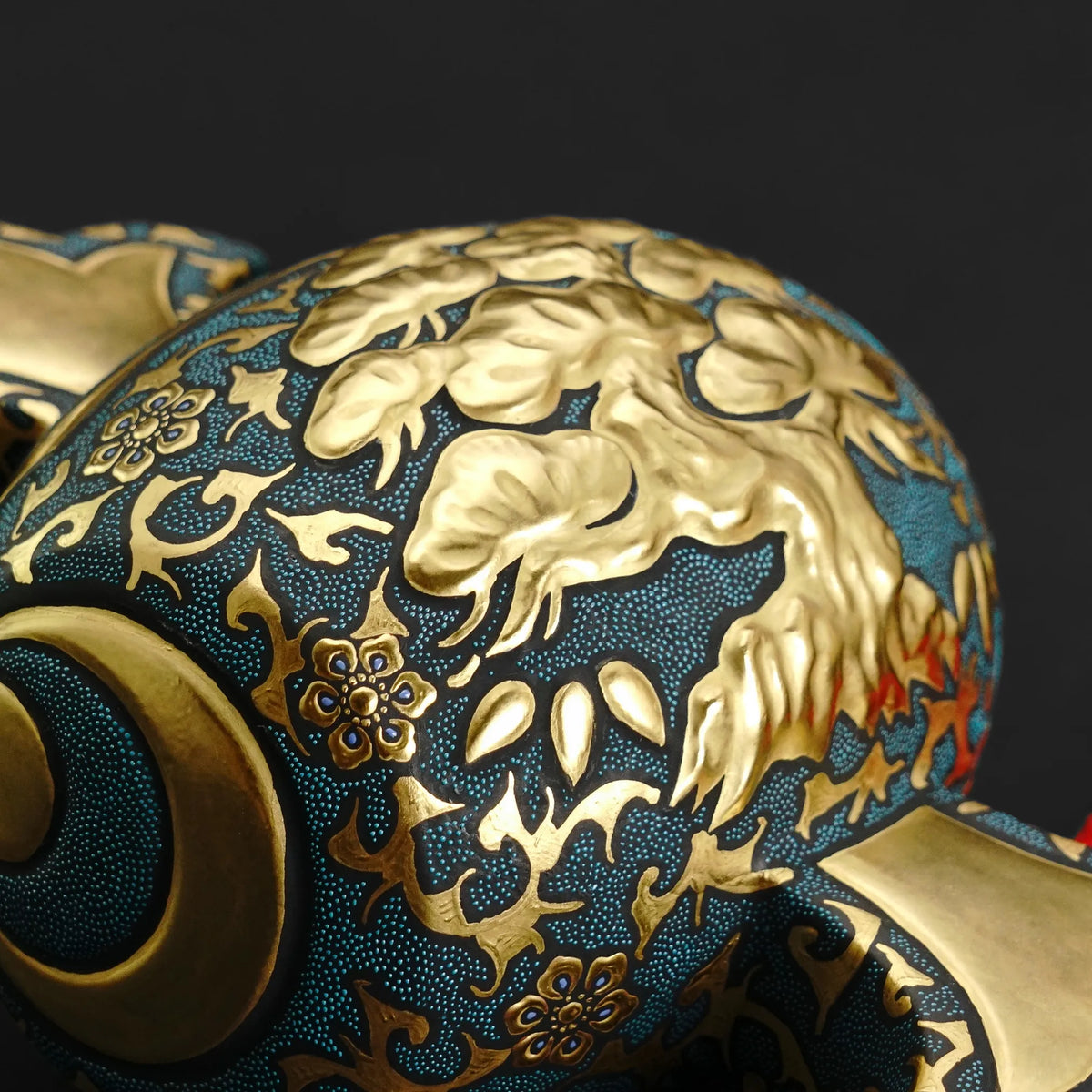 Kutani Ware Ceramic Sculpture "Kozuchi" Lucky Mallet: Morikin Hosoge & Aochibu / Nakada Kingyoku