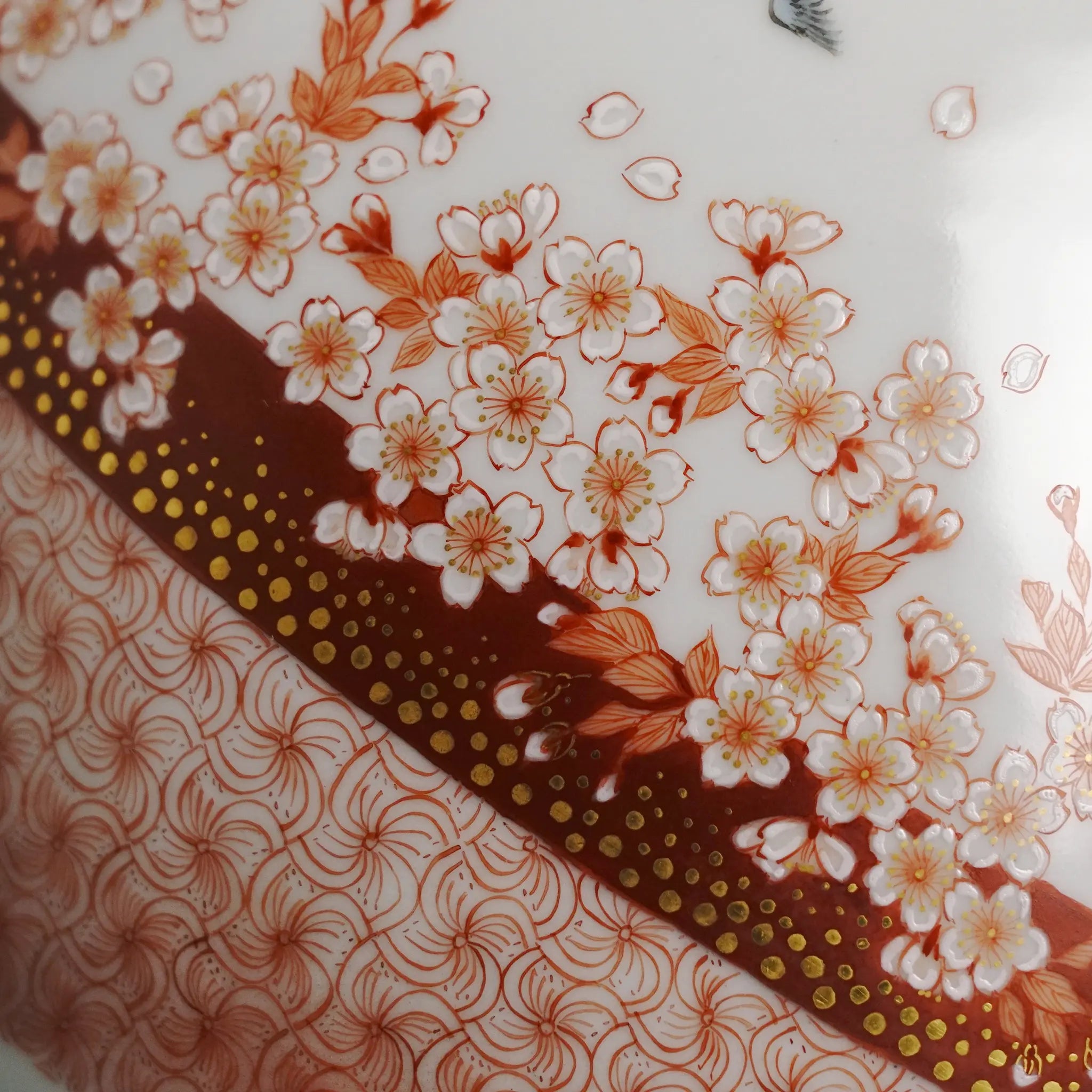 九谷焼 9.5号花瓶 桜舞｜福島武山 作｜赤絵細描で描く至高の桜と鳥